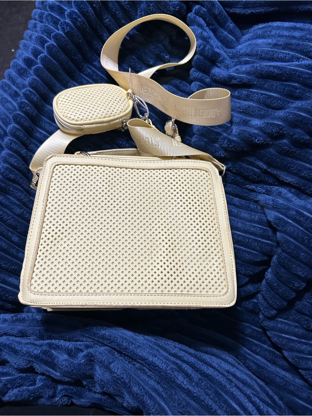 Steve Madden Bevelyn Yellow Perforated Crossbody Bag - Picture 2 of 11